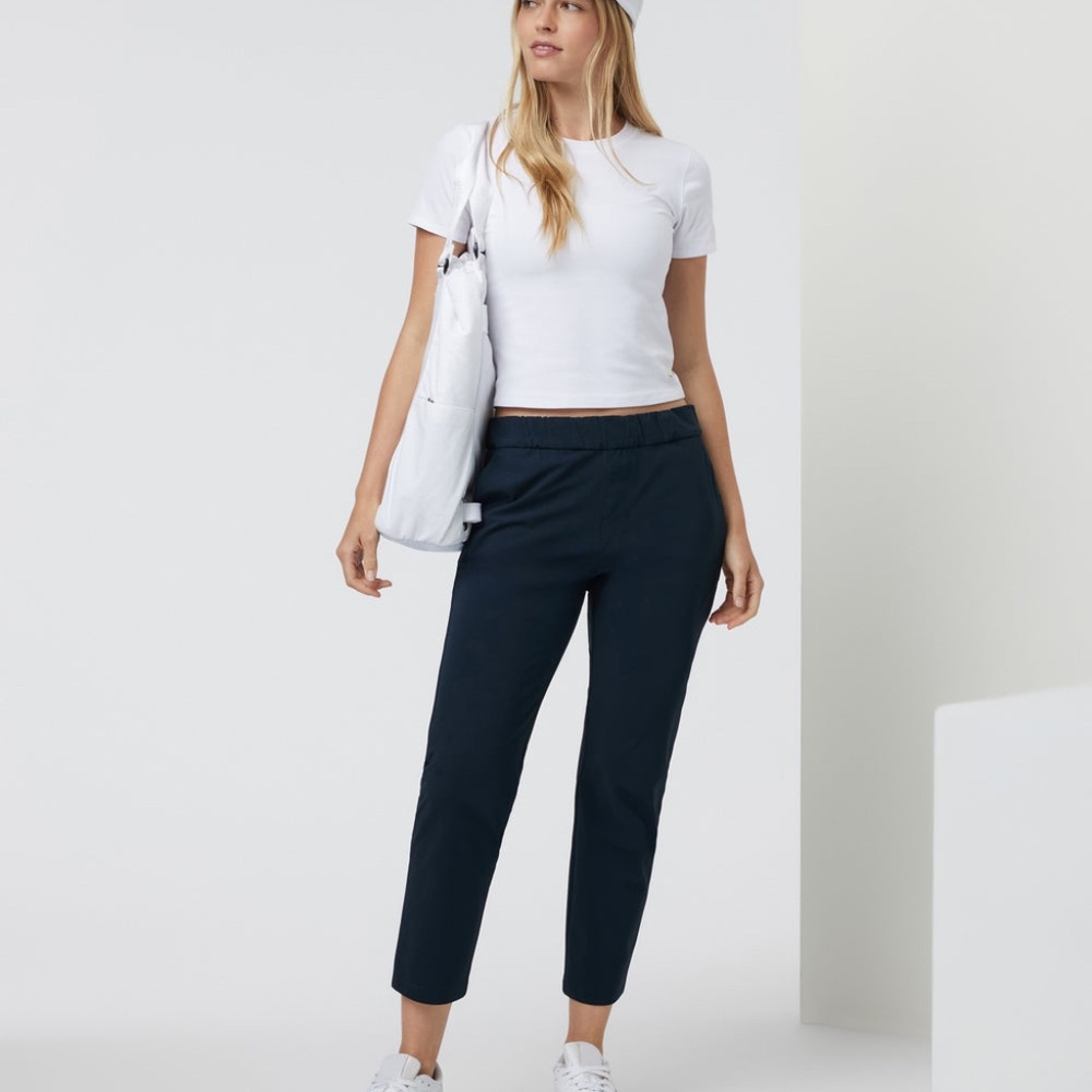 Vuori Miles Ankle Pant in Ink